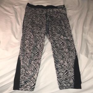 Nike Pro leggings. Super cute design. Size large